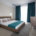 Hotel Adriano Pe Plaja Belona 3*