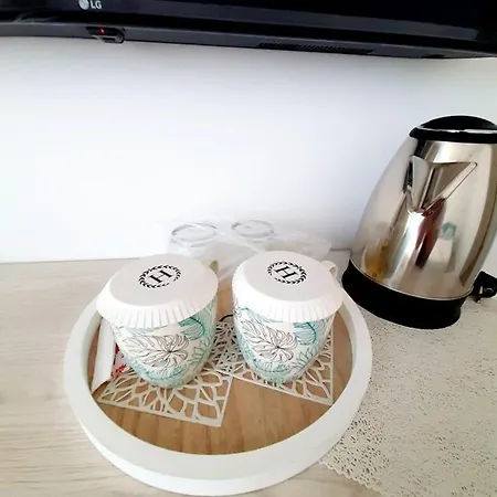 Adriano Pe Plaja Belona فندق