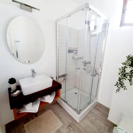 Adriano Pe Plaja Belona