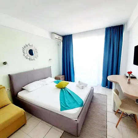 Adriano Pe Plaja Belona Szálloda