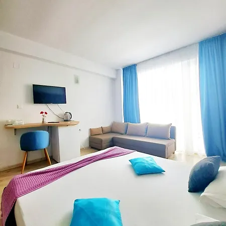 Hotel Adriano Pe Plaja Belona 3*