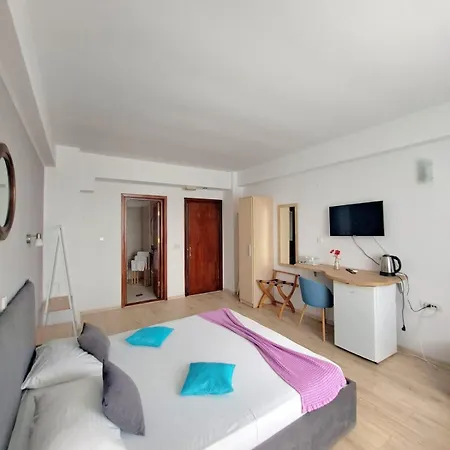 Hotel Adriano Pe Plaja Belona Eforie Nord