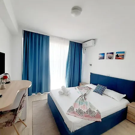 Hotel Adriano Pe Plaja Belona 3*