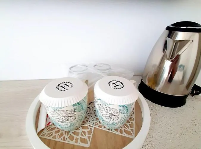 Adriano Pe Plaja Belona فندق