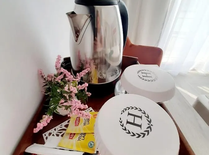 Adriano Pe Plaja Belona 3*