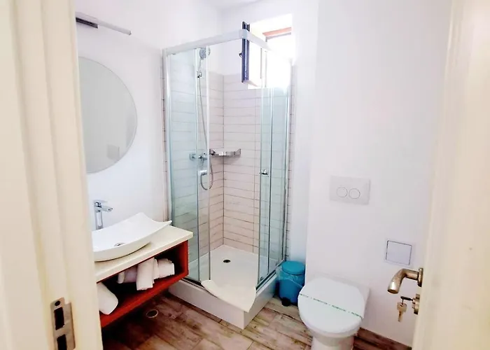 Adriano Pe Plaja Belona فندق