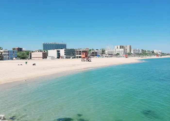 Adriano Pe Plaja Belona فندق 3*