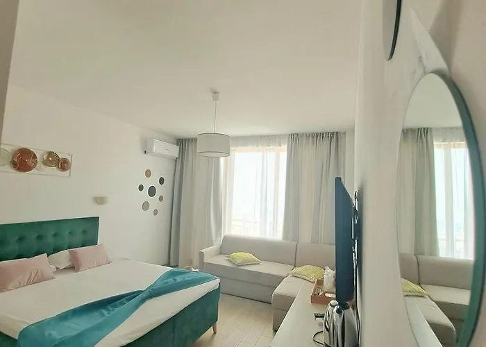 فندق Adriano Pe Plaja Belona 3*