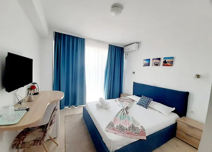 فندق Adriano Pe Plaja Belona 3*