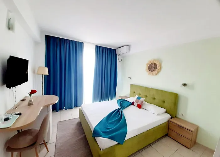 فندق Adriano Pe Plaja Belona إيفوري نورد