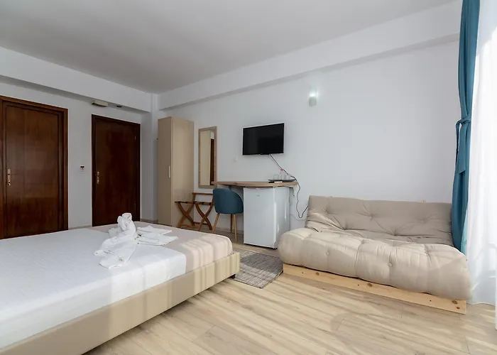 Adriano Pe Plaja Belona فندق إيفوري نورد