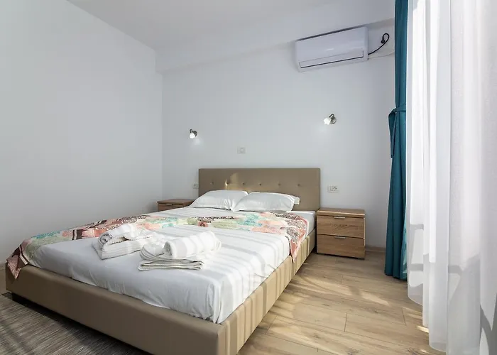 فندق Adriano Pe Plaja Belona إيفوري نورد